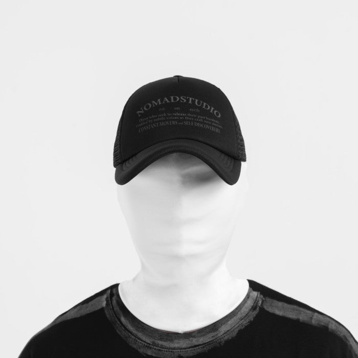 NOMADSTUDIO Hue - Black Basic Trucker Cap